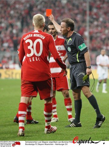 DP世界巡回锦标赛罗兹勒半程领先，麦克罗伊哈顿T2